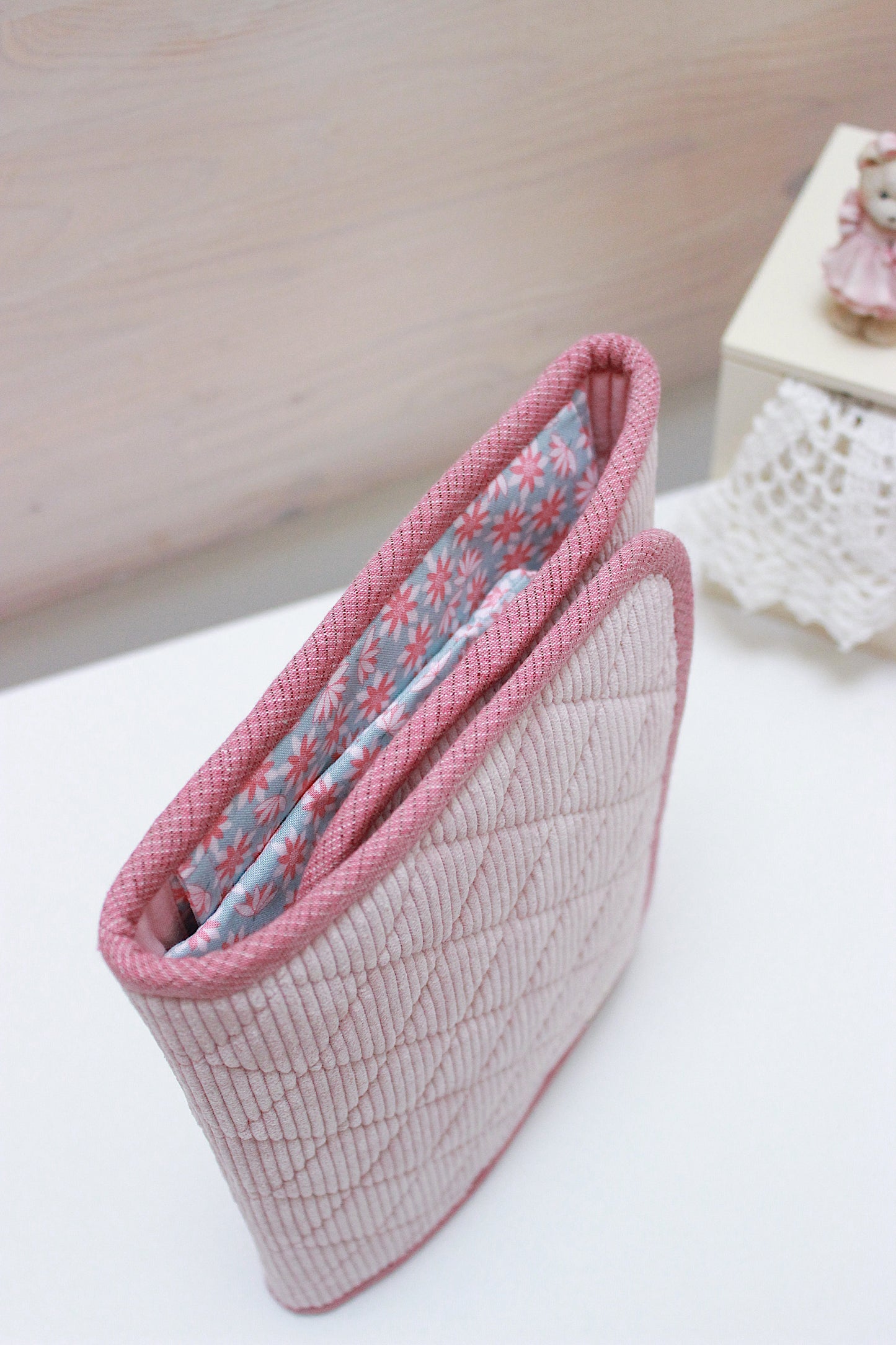 Pink Corduroy Knitting Needle Case