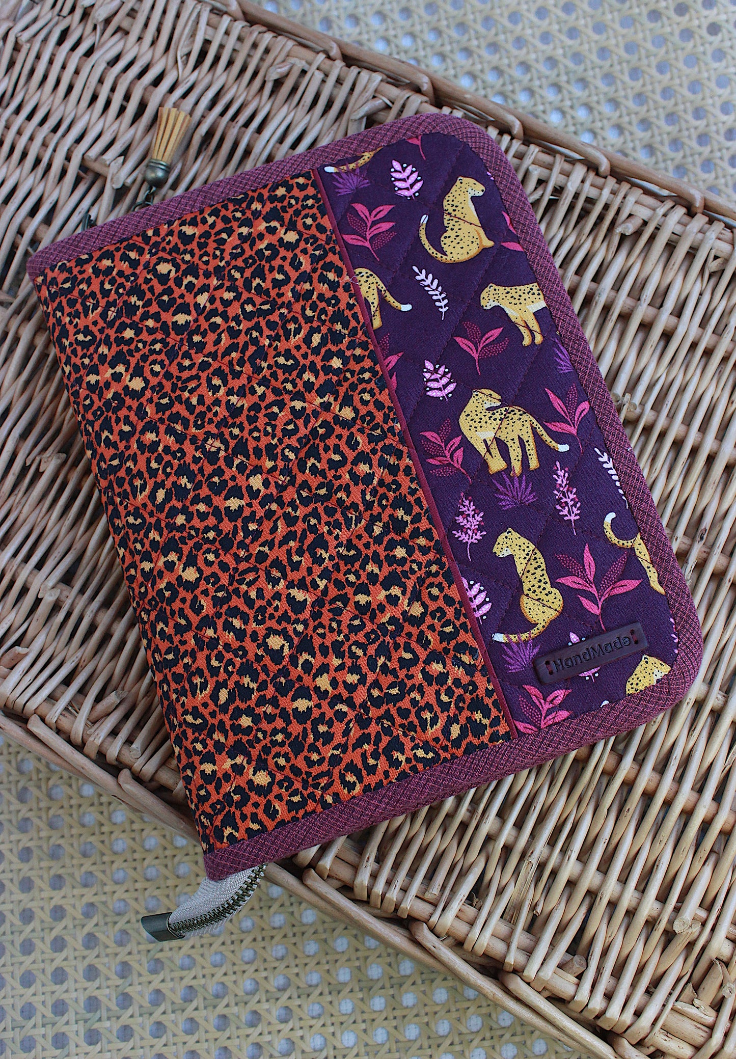 Cheeky Leopard Zipper Knitting Needle Case