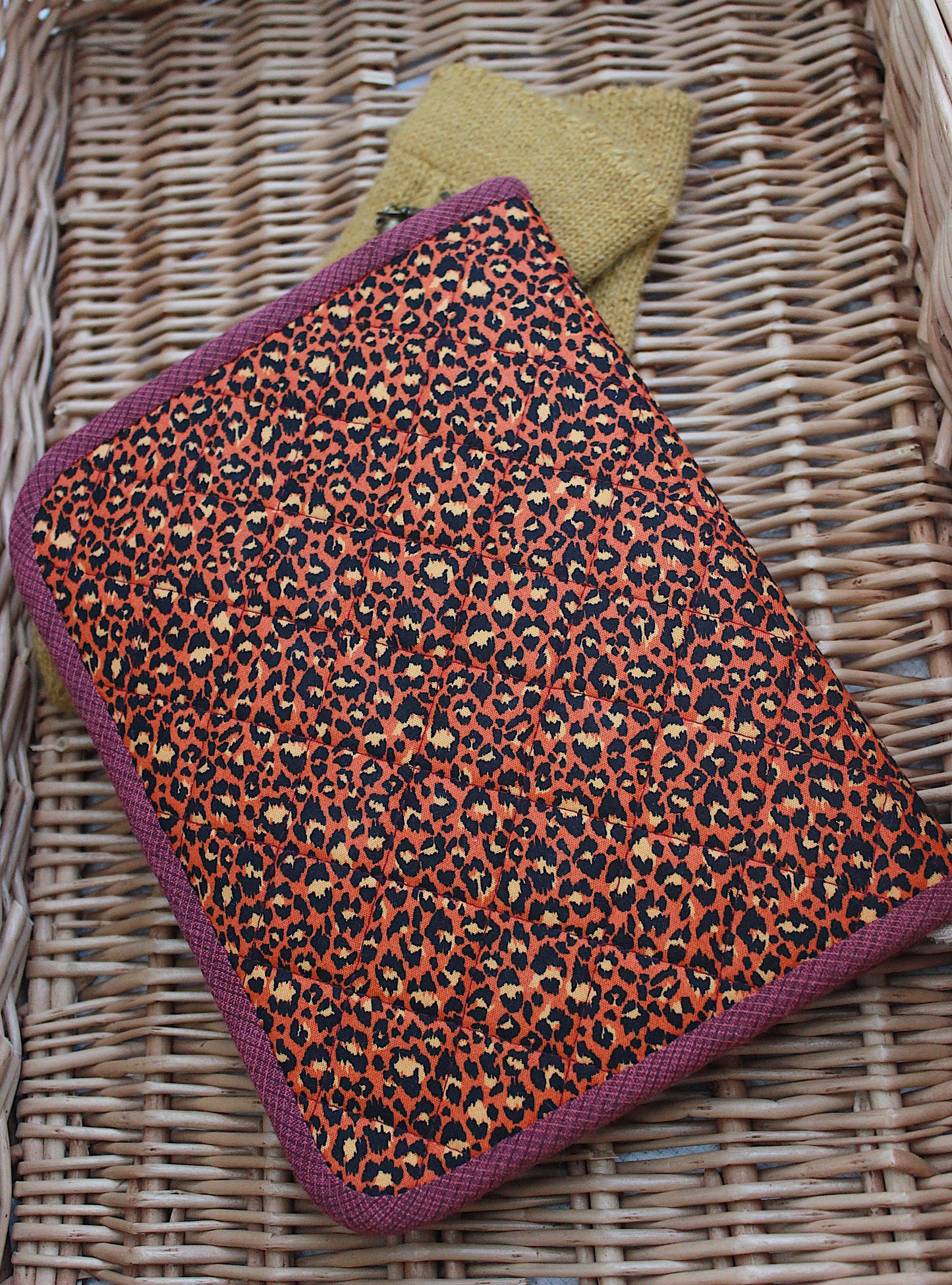 Cheeky Leopard Zipper Knitting Needle Case