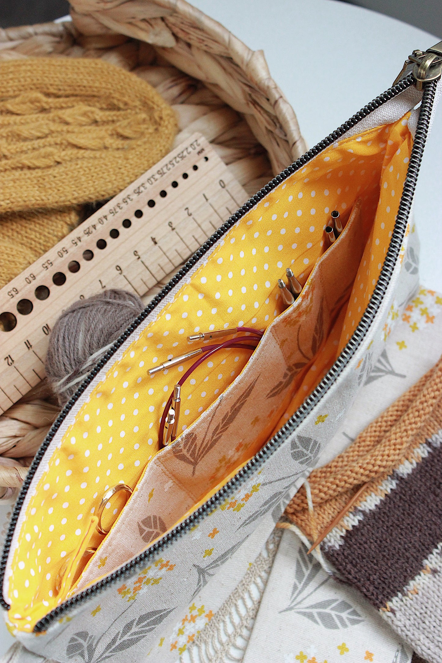 Knitting Notions Pouch & DPN Holder Set