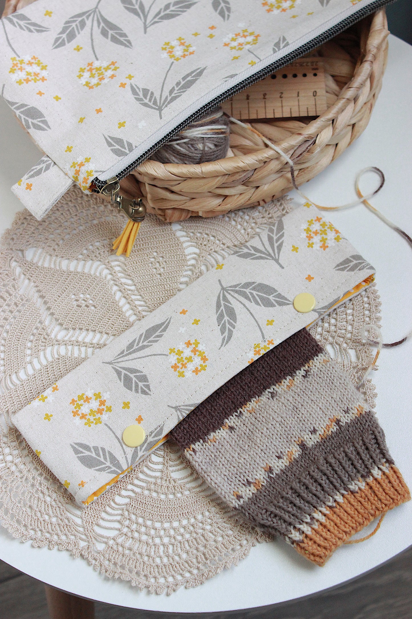 Knitting Notions Pouch & DPN Holder Set