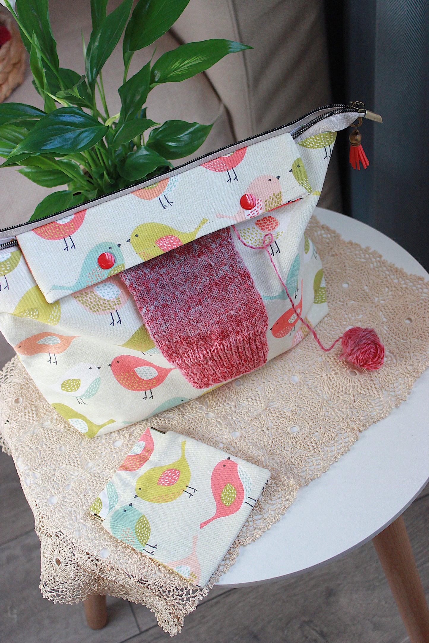 Lovely Birds Knitting Project Bag with Built-in DPN Holder & Matching Squeeze Purse