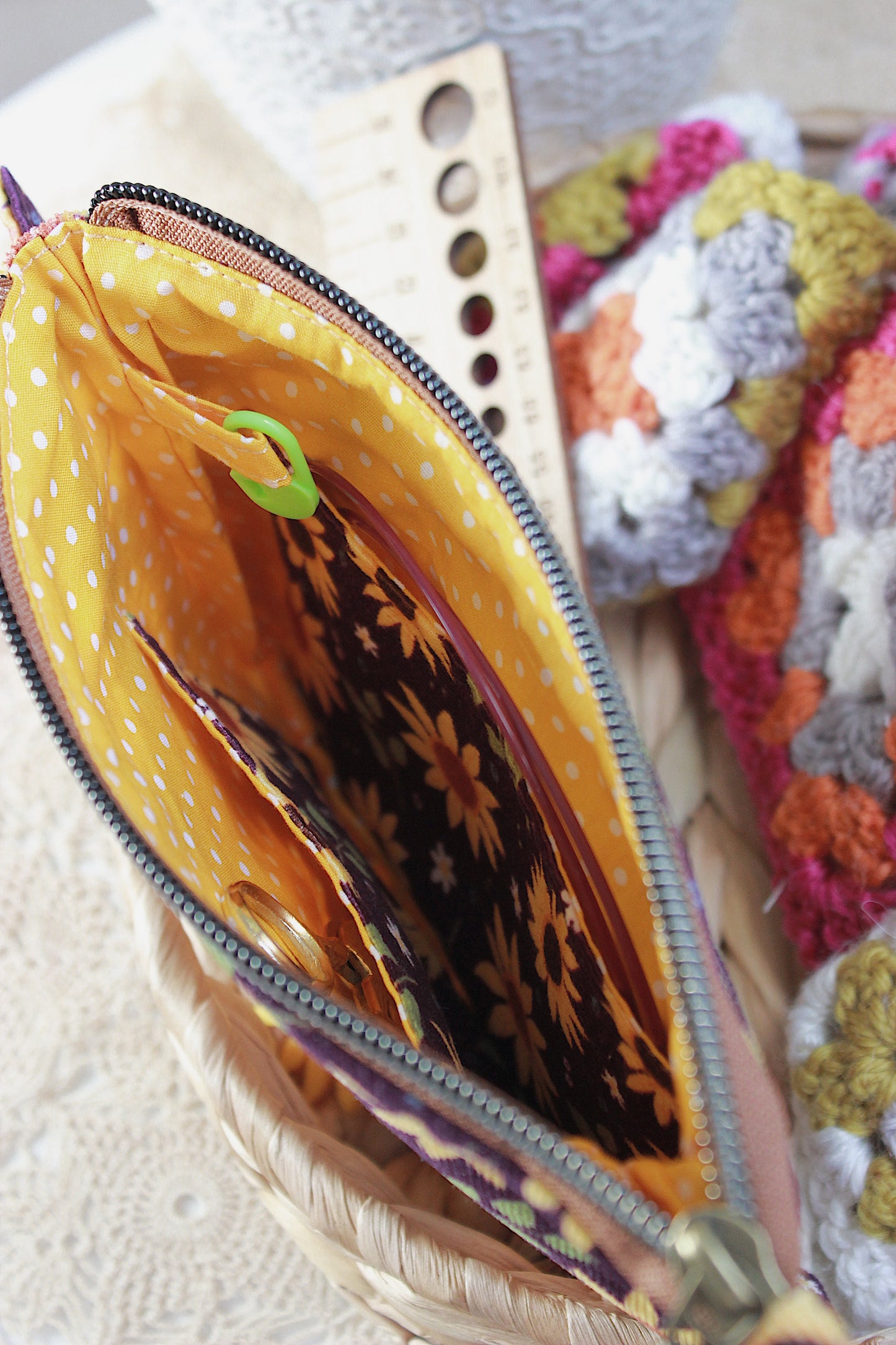 Sunflower Zipper Pouch – Handmade Needlecord Accessories Case | Crochet & Knitting Gift