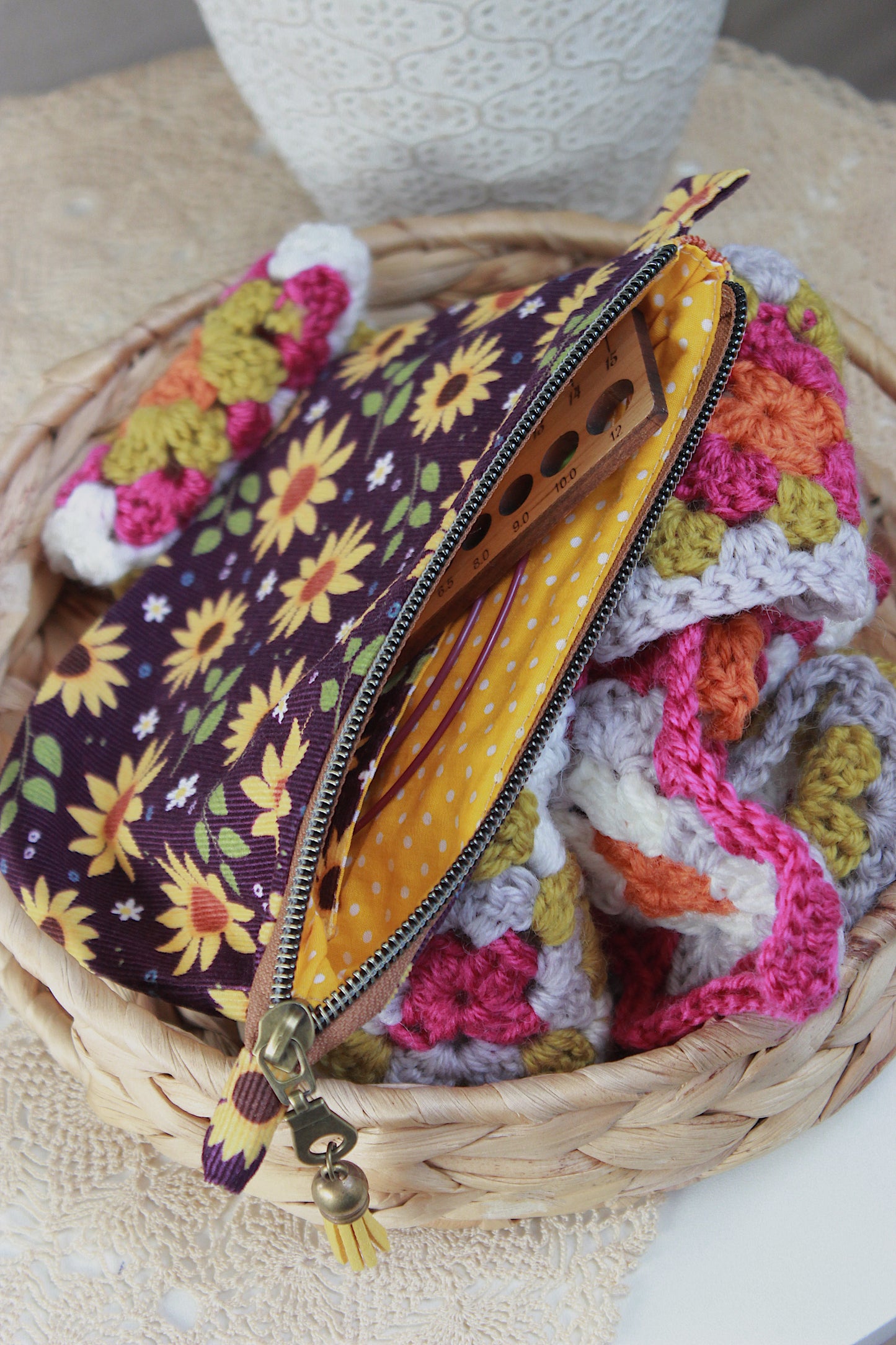 Sunflower Zipper Pouch – Handmade Needlecord Accessories Case | Crochet & Knitting Gift