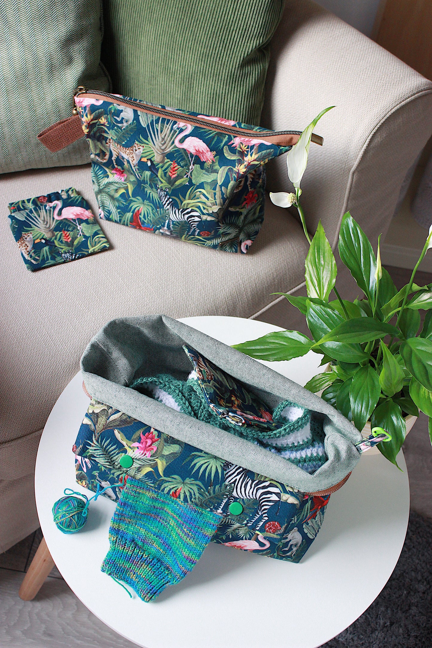 Jungle Print Green Needlecord Knitting Project Bag with Built-in DPN Holder & Matching Squeeze Purse