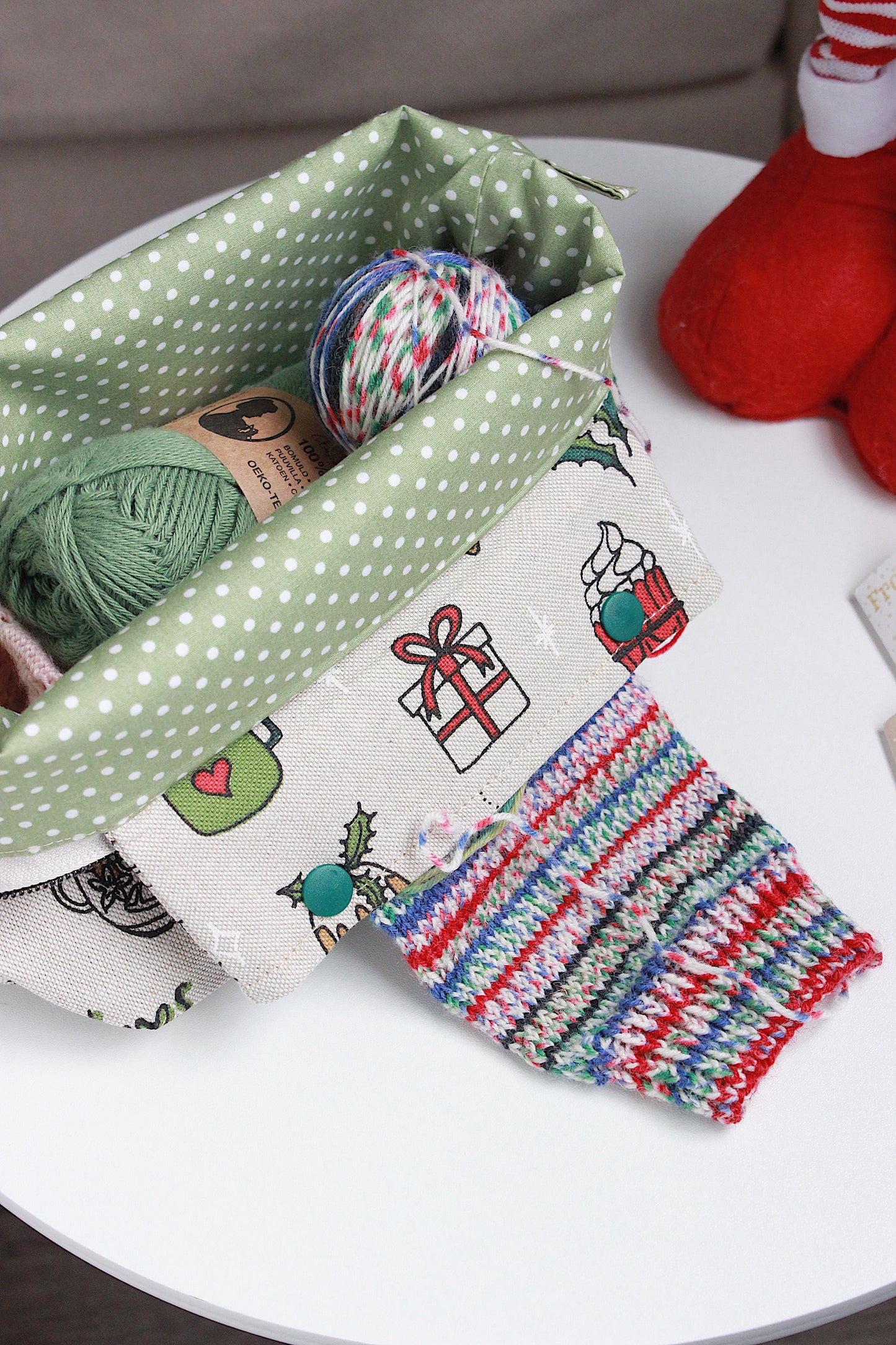 Festive Knitting Project Bag with Built-in Needle Holder | Printed Digital Canvas Fabric | Sage Dot Lining