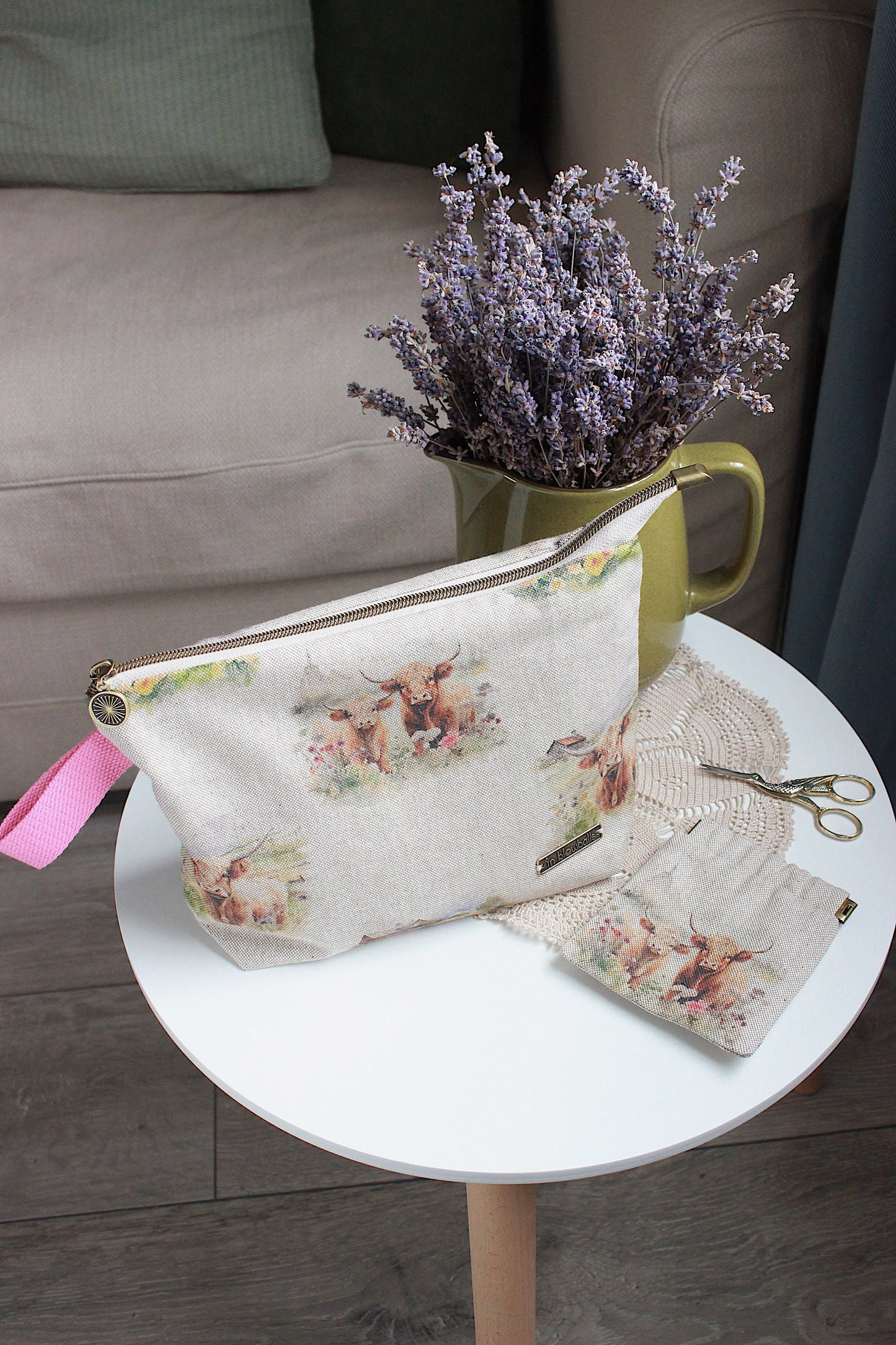 Highland Cows Knitting Project Bag with Built-in DPN Holder & Matching Squeeze Purse  | Printed Digital Canvas Fabric