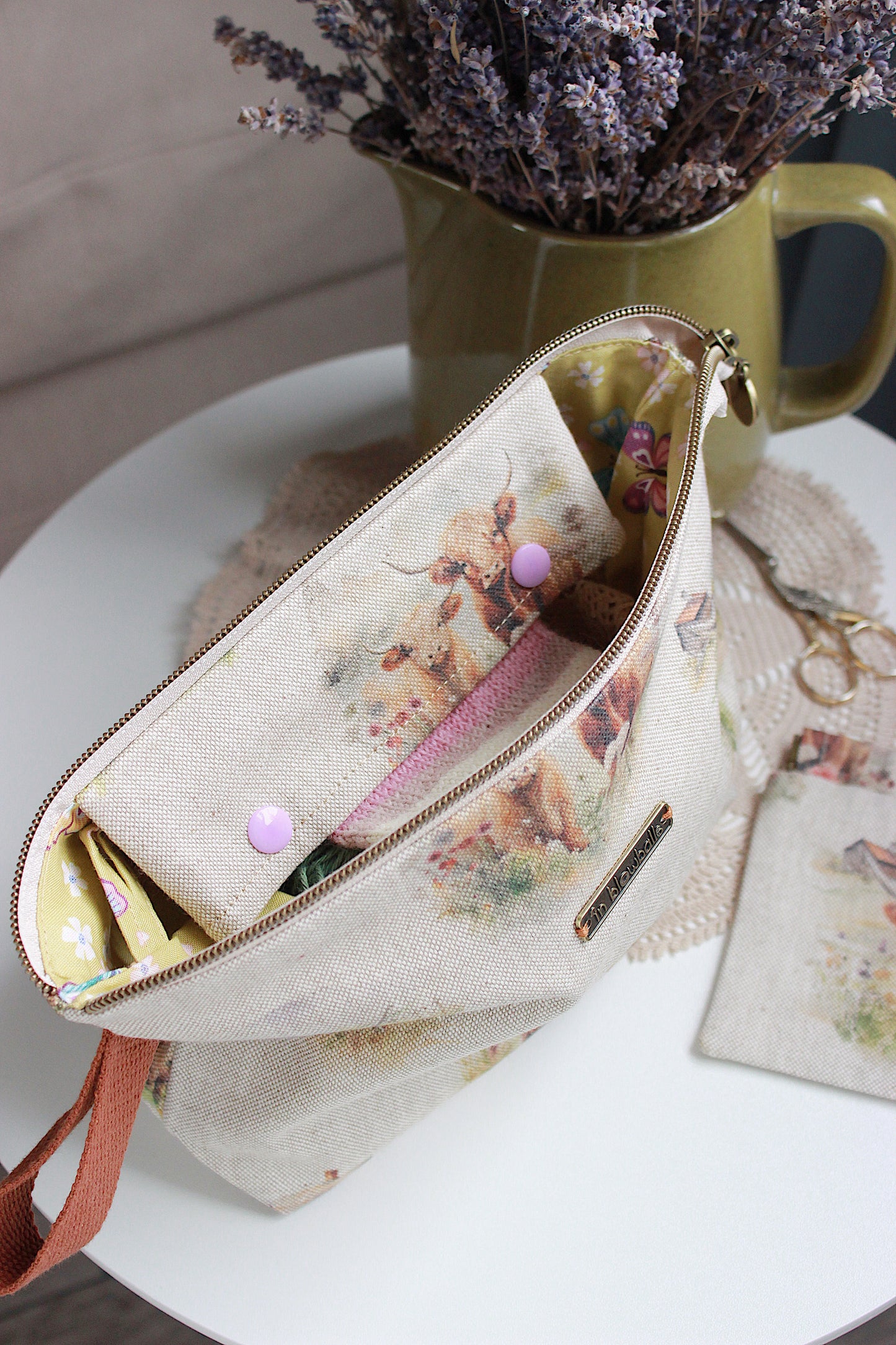 Highland Cows Knitting Project Bag with Built-in DPN Holder & Matching Squeeze Purse  | Printed Digital Canvas Fabric