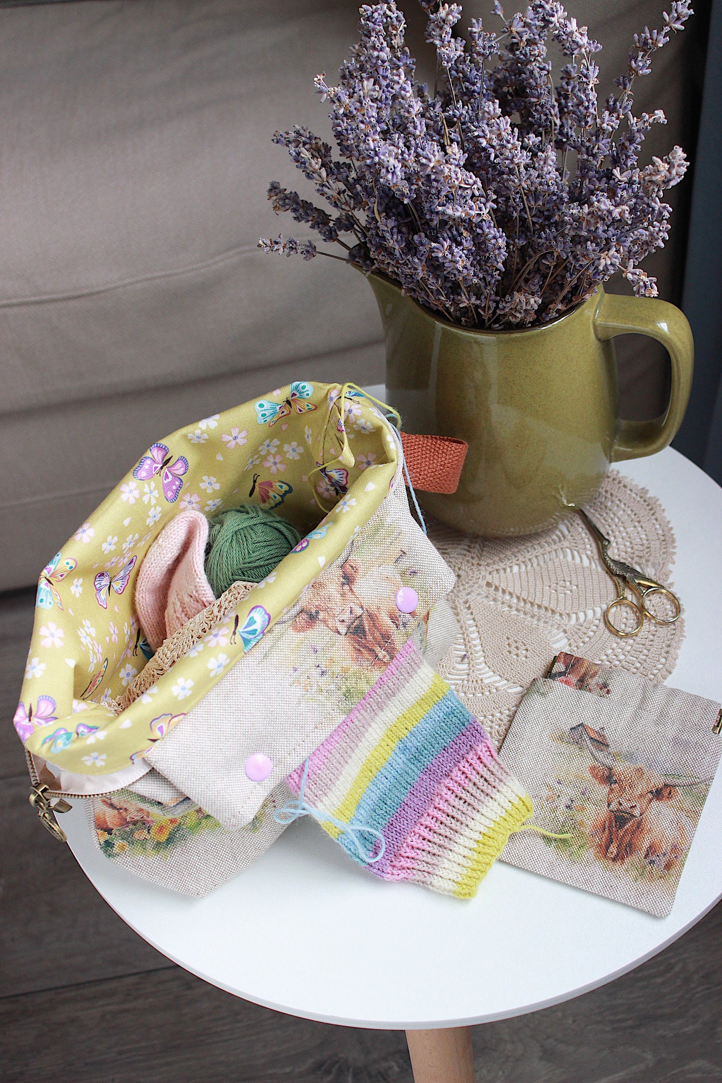 Highland Cows Knitting Project Bag with Built-in DPN Holder & Matching Squeeze Purse  | Printed Digital Canvas Fabric